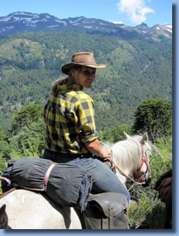 header horseback lodging pucon